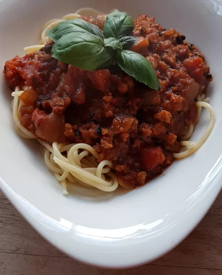 Spaghetti mit Veggie Bolognese