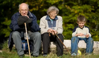 Menschen Gruppe Großeltern